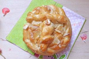 Desert mini pasti cu mascarpone si migdale