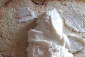 Desert prajitura cremoasa alb si negru