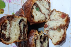 Desert cozonac pufos cu ciocolata si nuca