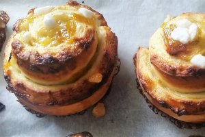 Desert briosa Melc cu gem de prune