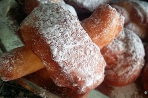 Desert gogosi de Carnaval (Luxemburg) - Verwurelter