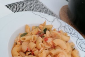 Peste cu paste macaroni