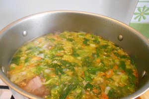 Ciorba de salata verde, cu afumatura