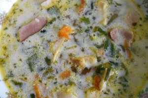 Ciorba de salata verde, cu afumatura