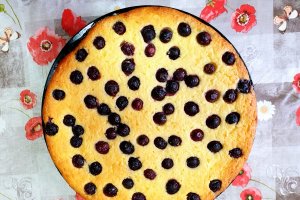 Desert tarta cu branza si afine