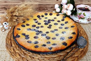 Desert tarta cu branza si afine