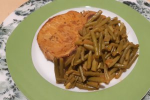 Cotlet de porc cu fasole verde