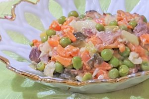 Salata a la boeuf