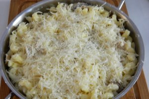 Melcisori cu ciuperci si branzeturi