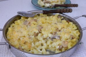 Melcisori cu ciuperci si branzeturi