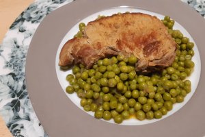 Cotlet de porc cu mazare