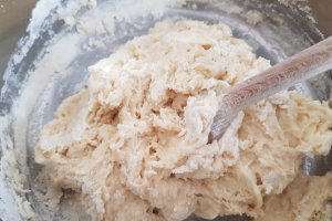 Chifle pufoase cu usturoi  - fara framantare