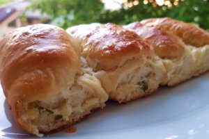 Chifle pufoase cu usturoi  - fara framantare