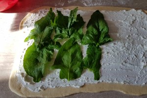 Spirale cu feta si spanac