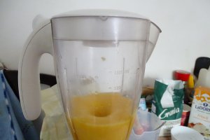 Desert prajitura cu banane si piersici
