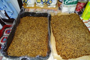 Desert prajitura cu banane si piersici