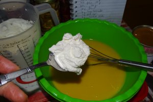 Desert prajitura cu banane si piersici