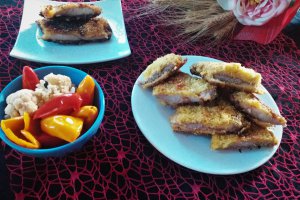 Snitel de porc in crusta de malai