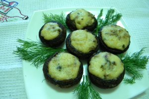 Ciuperci umplute