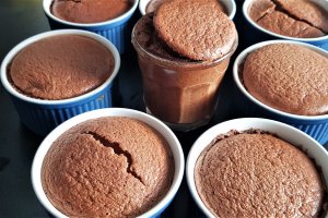 Desert budinca de ciocolata (reteta low carb, fara gluten)