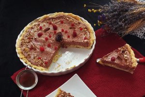 Desert tarta cu ciocolata si banane
