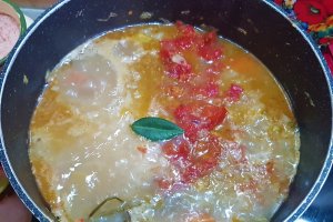 Ciorba deasa de varza cu costita afumata