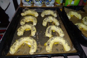 Desert cornuri pufoase cu mac