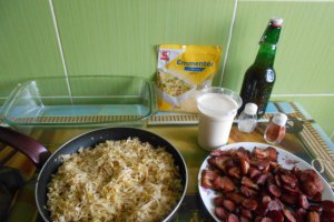 Varza acra calita, cu afumaturi, smantana si cascaval, la cuptor