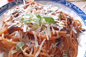 Spaghete milaneze - reteta nr. 600