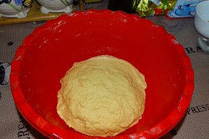 Desert cornuri pufoase cu gem