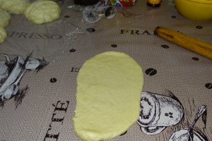 Desert cornuri pufoase cu gem