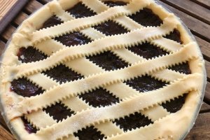 Desert tarta crocanta cu magiun de prune