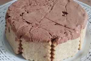 Desert tort Linzer cu ciocolata si nuci (tort cu fursecuri)
