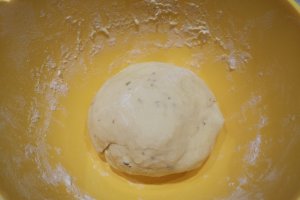 Tarta cu carne tocata si legume