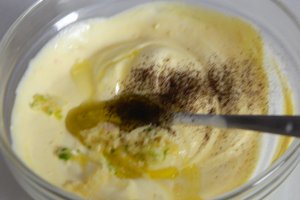 Salata de fasole verde cu iaurt si usturoi