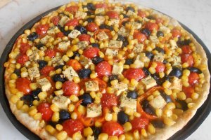 Pizza vegana, cu tofu