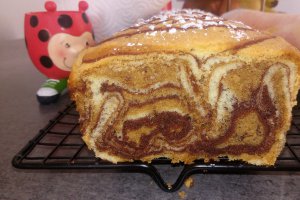 Desert chec cu aroma de cappuccino, cacao si vanilie, in trei culori