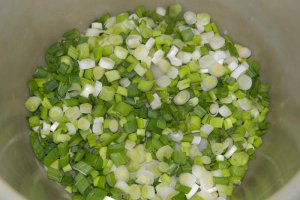 Salata de cartofi cu ceapa verde