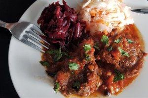 Mancarica cu carne de vita si rosii /Zigni