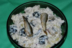 Salata de cartofi cu sprot afumat