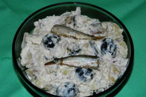 Salata de cartofi cu sprot afumat
