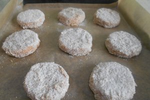 Cascaval pane la cuptor, cu cartofi natur