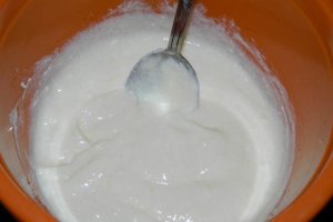 Desert impletita cu branza si mere