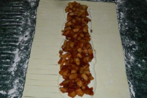 Desert impletita cu branza si mere