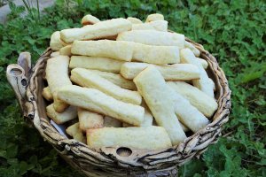 Desert biscuiti cu smantana fermentata