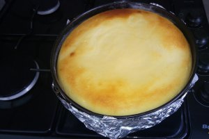 Desert cheesecake cu aroma de vanilie