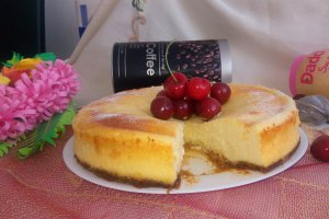 Desert cheesecake cu aroma de vanilie