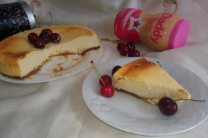 Desert cheesecake cu aroma de vanilie