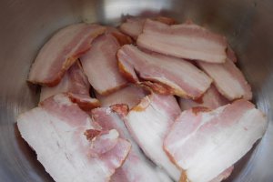 Mancarica de cartofi, cu piept afumat de porc