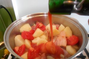 Mancarica de cartofi, cu piept afumat de porc